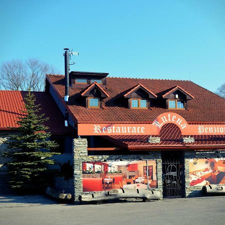 Restaurace A Penzion Lutena Dolni Lutyne Exterior foto